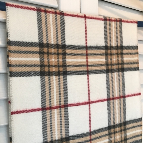 White Plaid Scarf- Real Fur Pom Poms! EUC 3/$19 - Picture 8 of 12